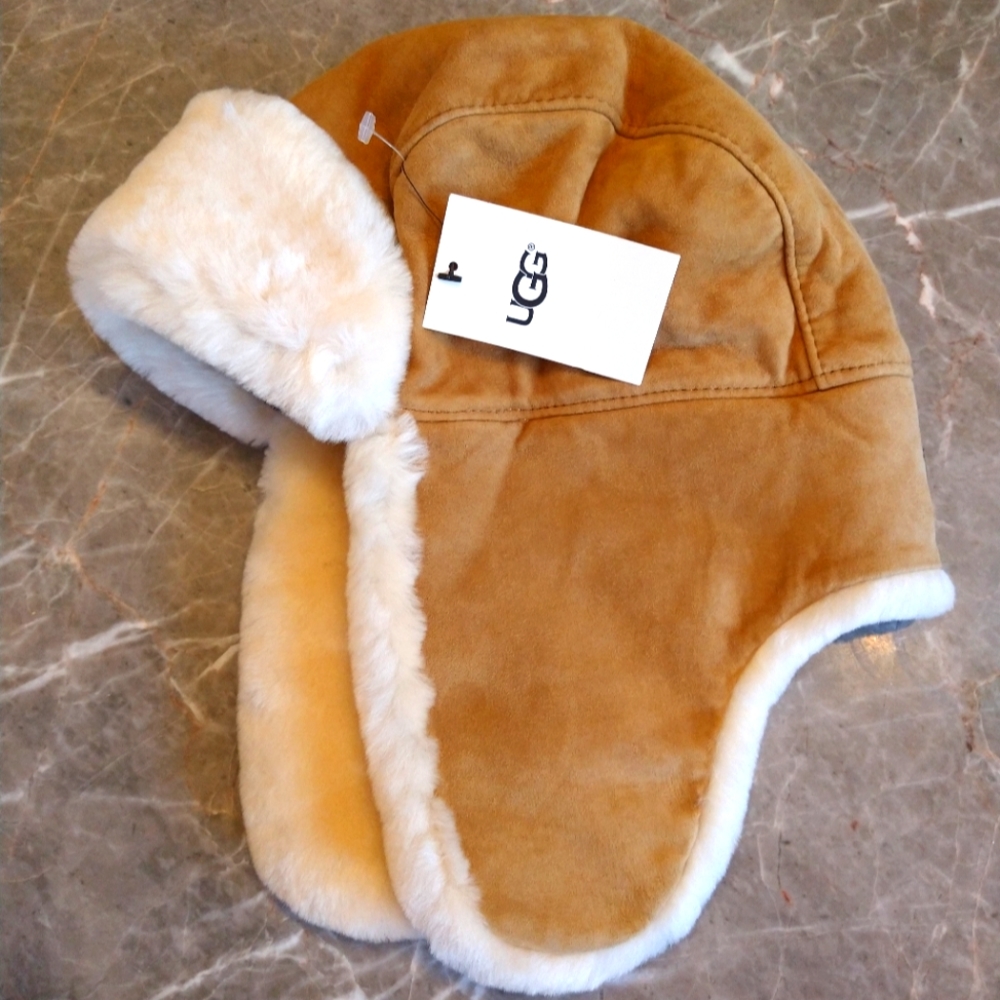 UGG Trapper Hat - real shearling! NWT